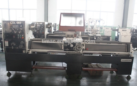 Αναβάθμιση σε 105mm Spindle Bored Universal Metal Center Lathe για καλύτερη απόδοση