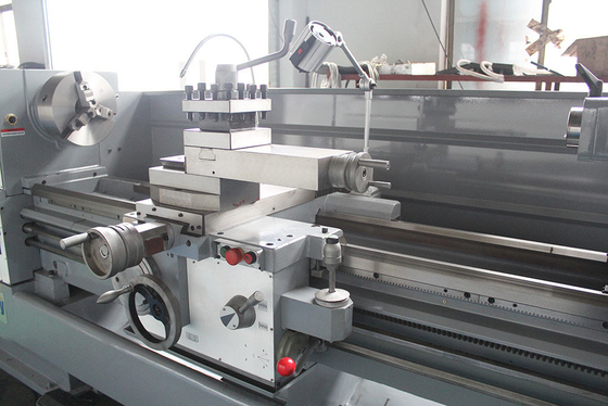 Μέγιστη κλίση πάνω από το κενό 900 mm Universal Precision Gap-bed ή Bench Lathe / Tornos CL-660 για εργοστάσιο παραγωγής