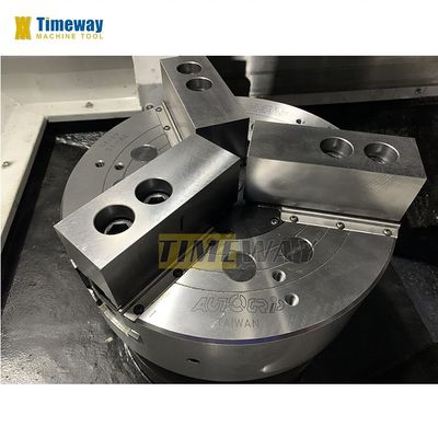 Μεσαίου μεγέθους κατακόρυφο κέντρο στροφής στροφής μηχανή CNC για εργοστάσιο παραγωγής