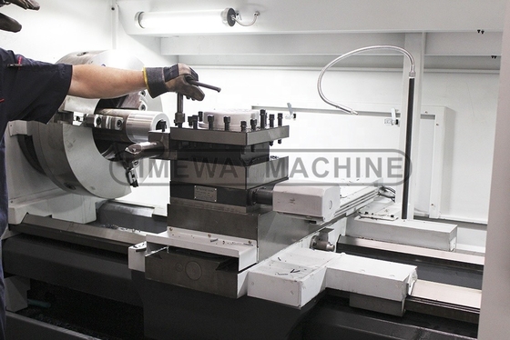 4 σταθμούς εργαλείων QK-300F CNC πετρελαϊκό πετρέλαιο χωριό γύρισμα τέλειο για στροφή σωλήνα νήμα