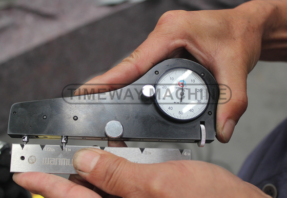 QK-200 CNC μηχανή στροφής με 4 σταθμούς εργαλείων και σύστημα ελέγχου FANUC