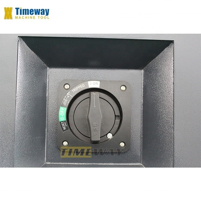 VMC650 VMC850 Μηχανή αλεύρι CNC Κέντρο κατακόρυφης μηχανικής με χωρητικότητα φόρτωσης 350