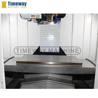 1360x700mm Μέγεθος τραπεζιού VMC Heavy Duty CNC Vertical Machining Center με 24 εργαλεία ATC