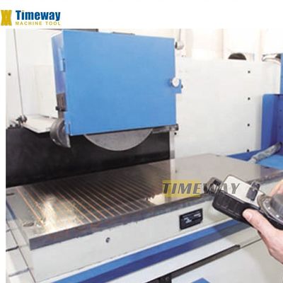 Μηχανή τριβής επιφάνειας Στήλη κινούμενου τύπου Στριβή επιφάνειας για εργοστάσιο παραγωγής