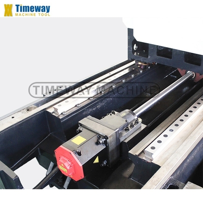 Μηχανή αλεξίπτωσης CNC 1800mm για ταξίδια σε τραπέζι Εξοπλισμένη με ισχύ κινητήρα σπινδέλου 15/18.5kW