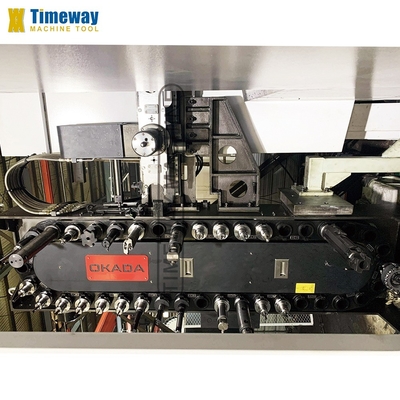 Μηχανή αλεξίπτωσης CNC 1800mm για ταξίδια σε τραπέζι Εξοπλισμένη με ισχύ κινητήρα σπινδέλου 15/18.5kW