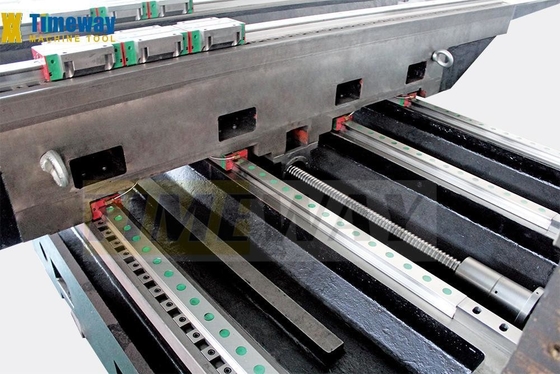 Αυτόματο VMC1370L κάθετο κέντρο μηχανής με BT50 ATC 24 εργαλεία και 700mm ταξίδι τραπέζι